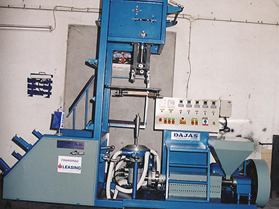 Bag making machine extruder